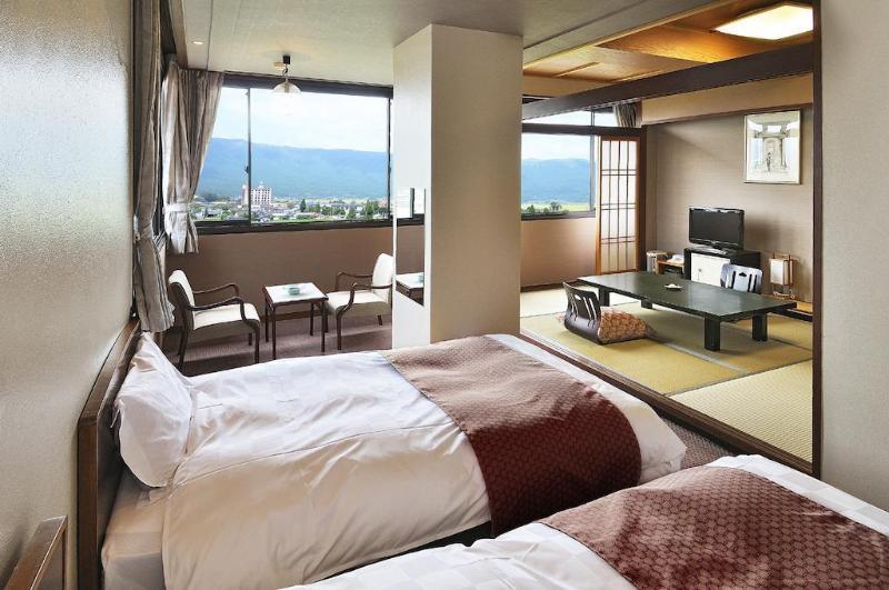 Aso Plaza Hotel Kumamoto Exterior photo